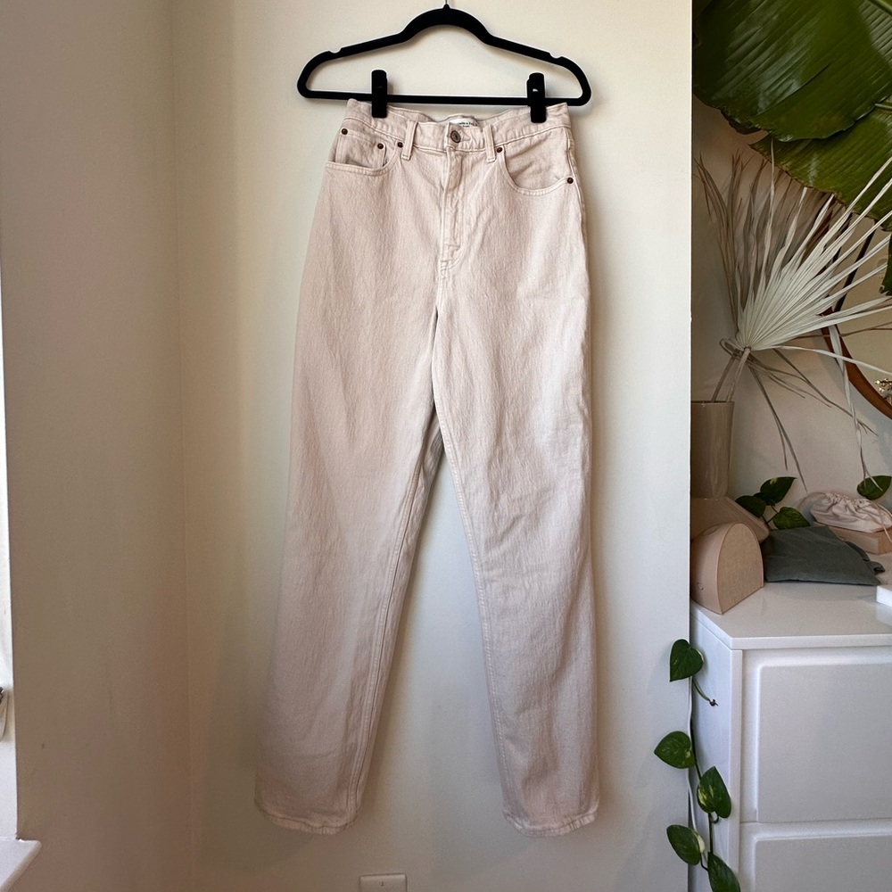 Abercrombie & Fitch The 90’s Straight Ultra High Rise Curve Love size 28 in Tan